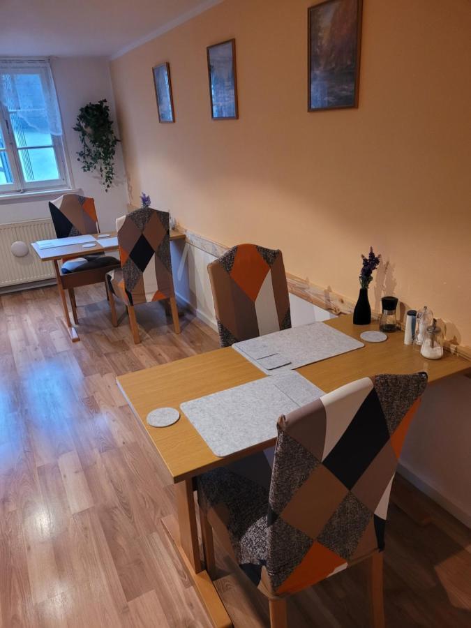 Gaestehaus Luise Bed & Breakfast Monschau Exterior photo